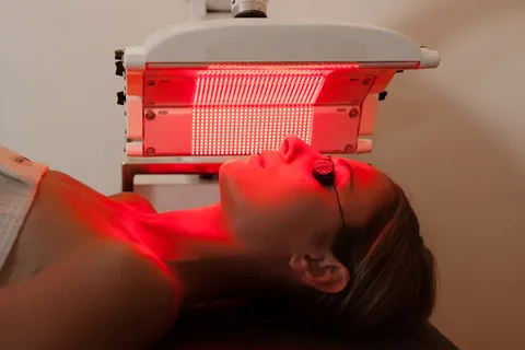 what does infrared light benefits skin with hydrafacial